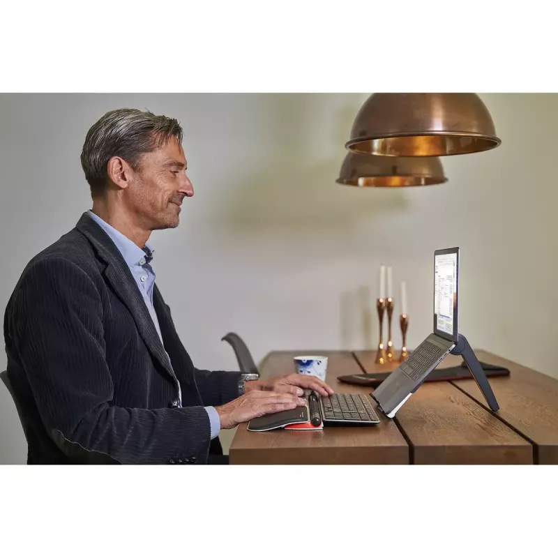 Contour RollerMouse Red Plus WL Travel Kit — wireless RF, formato tastiera full-size, nero, include mouse e poggiapolsi