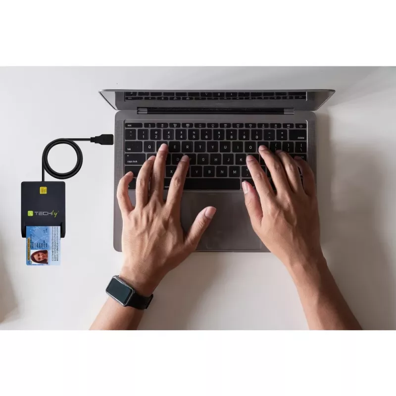 Techly Lettore/scrittore di smartcard compatto USB-C™ bianco, USB 2.0, 1,5 m, nero, 102 g
