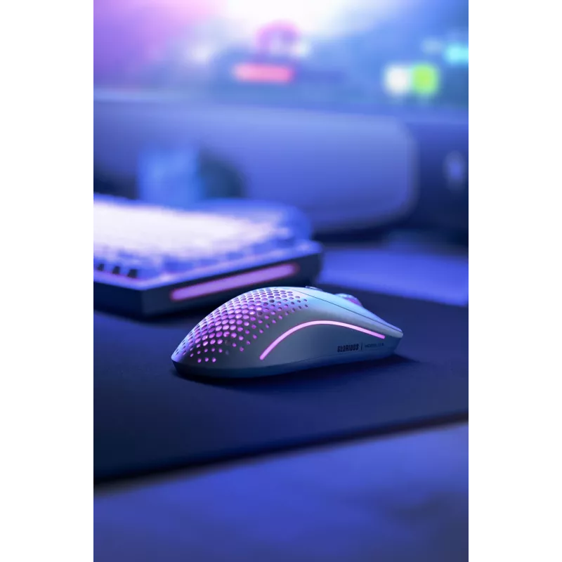 Glorious Gaming Glorious Model O Wireless 2 – bianco opaco, per destrorsi, laser, RF wireless + USB Type-C, 26000 DPI, 1 ms, bianco