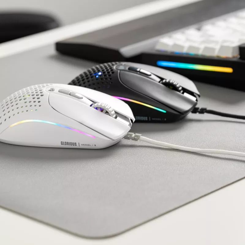 Glorious Gaming Glorious Model IV2 con filo - nero, per destrorsi, ottico, USB Type-A, 26000 DPI, nero