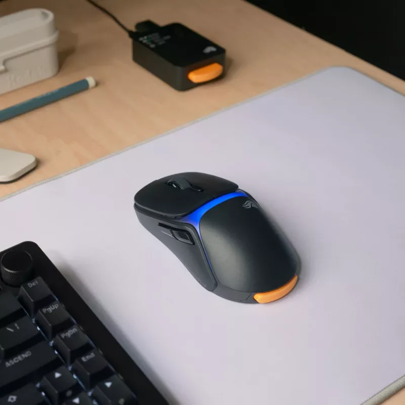 Glorious Gaming Model O3 Wireless mouse da gaming – InfinitePlay sistema di batterie ricaricabili intercambiabili, polling 8k, switch ottici con 130 milioni di clic, ultraleggero con 66 g, sensore ottico 30K-DPI, RGB – nero