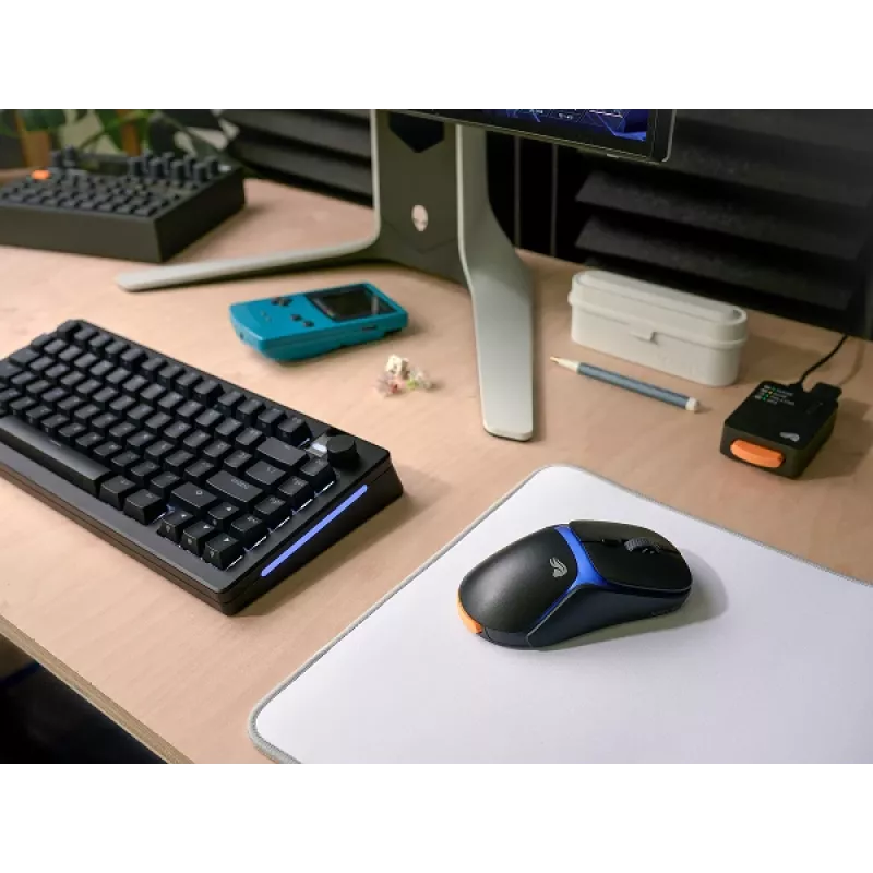 Glorious Gaming Model O3 Wireless mouse da gaming – InfinitePlay sistema di batterie ricaricabili intercambiabili, polling 8k, switch ottici con 130 milioni di clic, ultraleggero con 66 g, sensore ottico 30K-DPI, RGB – nero