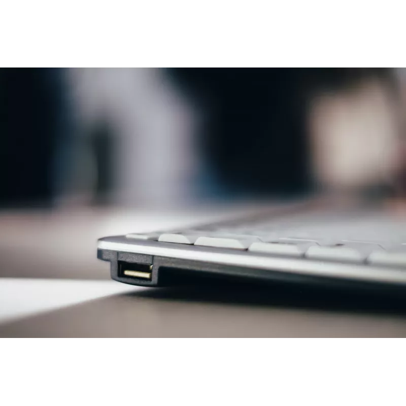 BakkerElkhuizen UltraBoard 950 BE Azerty, Mini, con filo, USB, switch a forbice, AZERTY, grigio chiaro, bianco