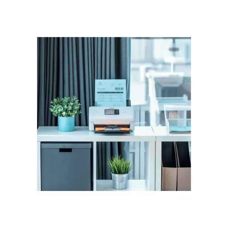 Scanner per documenti Brother ADS-4550WTC1 con scansione duplex e connettività wireless