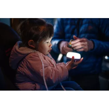 Lanterna da campeggio a batteria Ledlenser Kidcamp6 — LED RGB, 60 lm, AAA, corpo in ABS, 95 g
