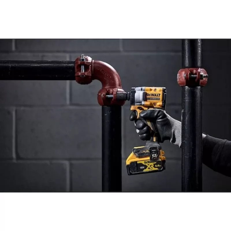 Avvitatore a impulsi DeWALT DCF922P2T-QW 1/2 2500 RPM 610 N⋅m nero, giallo 415 W 18 V