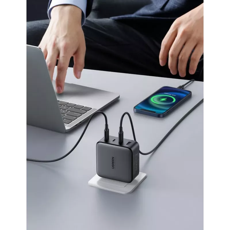 Caricabatterie Ugreen Nexode 100W GaN USB-C USB-A ricarica rapida 3 porte
