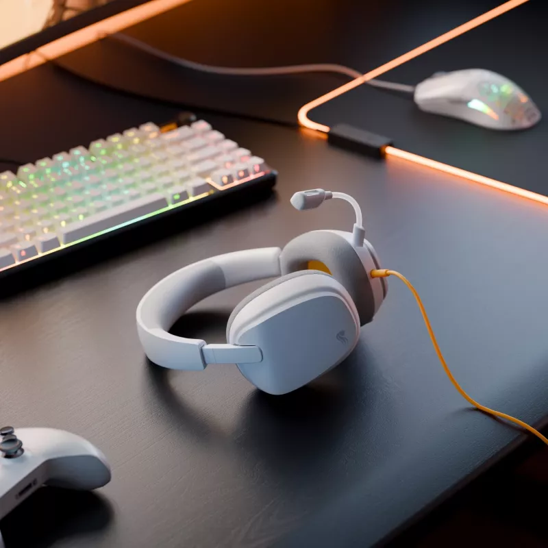 Glorious Gaming Glorious GHS Eternal - headset gaming stereo per PC, PS5, PS4, Xbox, Switch - driver angolari ottimizzati, microfono rimovibile regolabile e cristallino, 3,5 mm - durevole, comfort per tutto il giorno e la notte - bianco