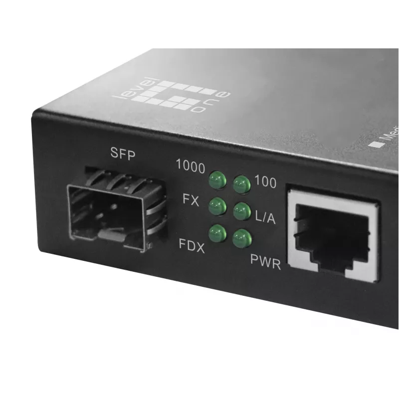 LevelOne convertitore di media RJ45 a SFP Gigabit, PoE PSE