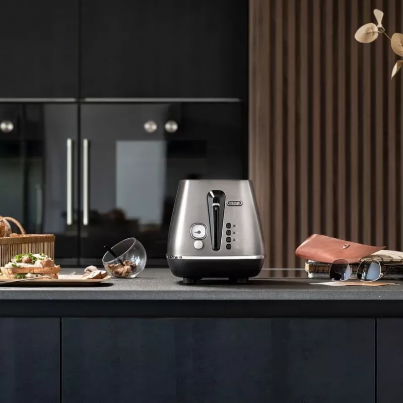 De’Longhi CTIN2103.TB tostapane 2 fette 900 W nero