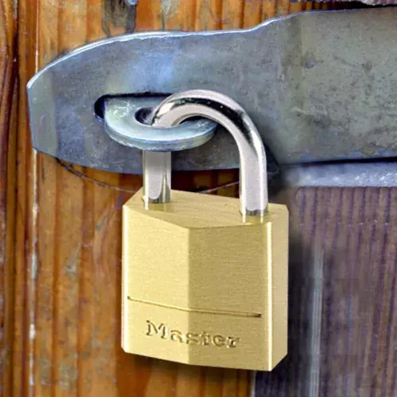 Lucchetto per valigia MASTER LOCK 20 mm largo con corpo in ottone massiccio