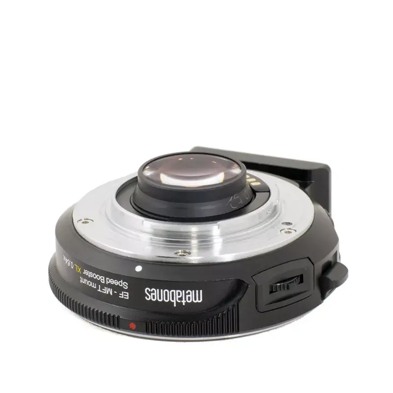 Adattatore per obiettivo Metabones MB_SPEF-M43-BT3