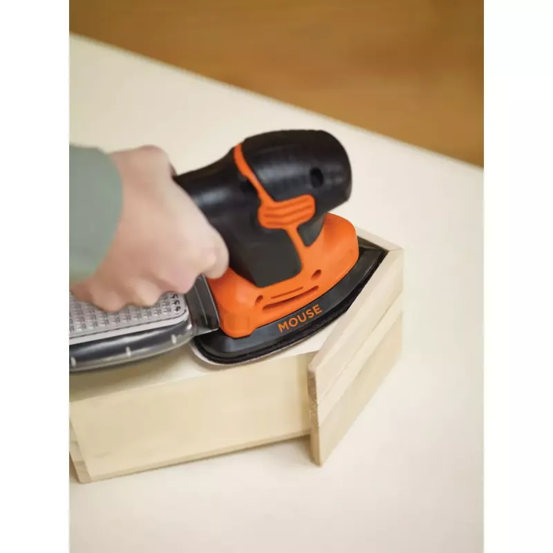 Levigatrice orbitale portatile Black & Decker KA2000-QS