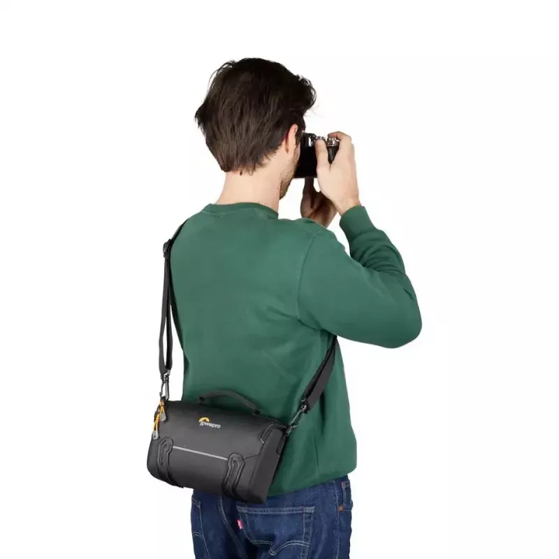 Borsa a marsupio Lowepro Adventura SH 160 III nera tracolla