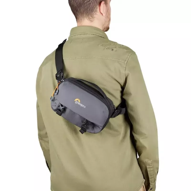Borsa sling Lowepro LP37467-PWW grigia tracolla