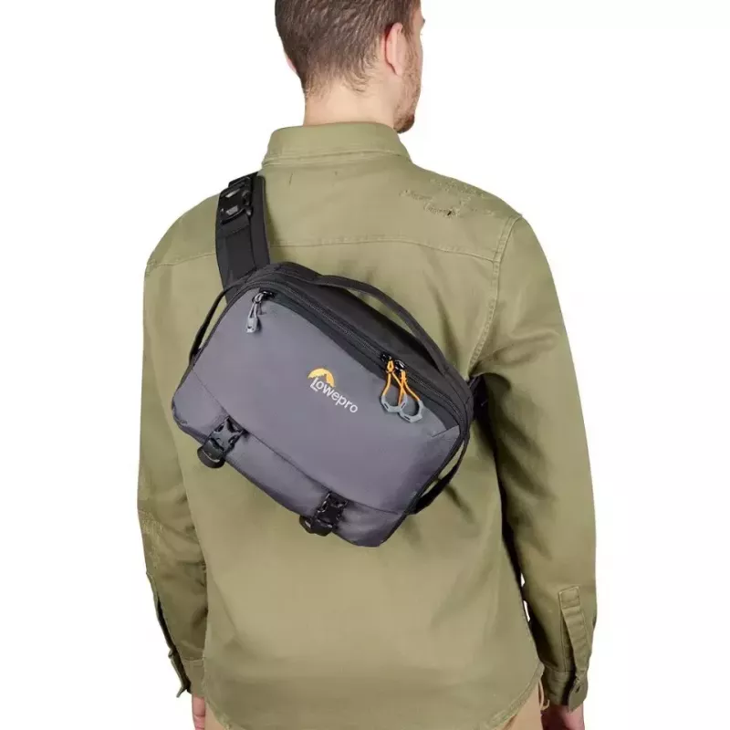 Borsa sling Lowepro LP37468-PWW grigia tracolla 1 tasca esterna