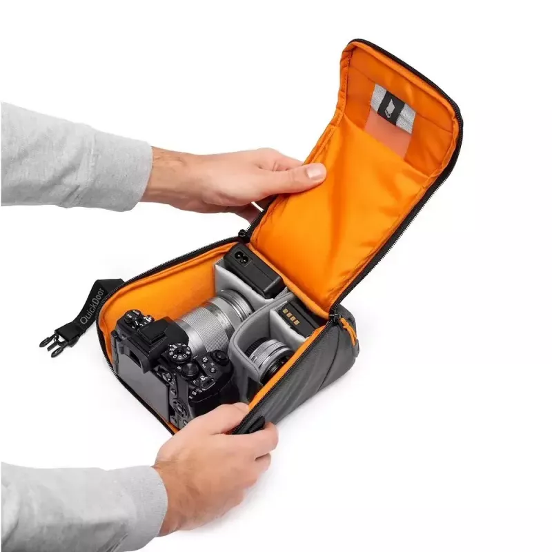 Custodia compatta Lowepro GearUp Creator Box M II nera grigia