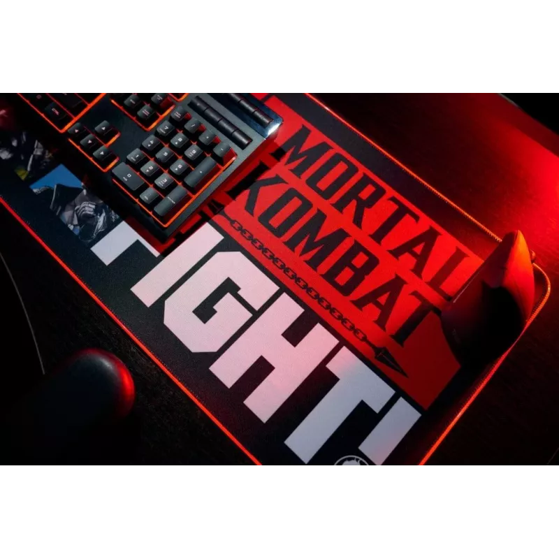 Numskull tappetino per mouse Mortal Kombat + ricarica wireless 30x80cm