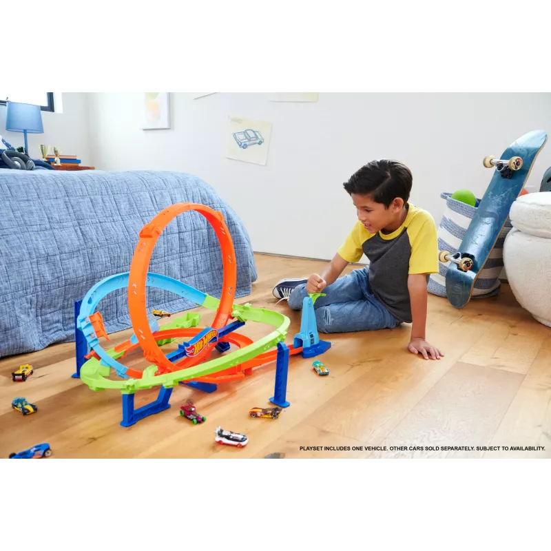 Hot Wheels Action Loop Cyclone Challenge Set pista con auto giocattolo in scala 1:64, facile da riporre
