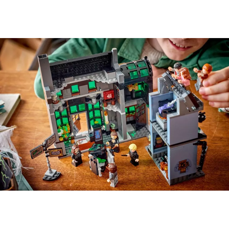 LEGO Harry Potter 76471 Negozi di magia di Via Notturna (788 pezzi)