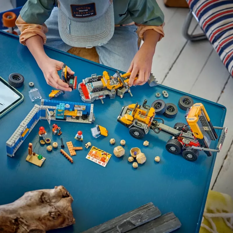 LEGO City 60494 Camion ribaltabile e pala caricatrice (1132 pezzi)