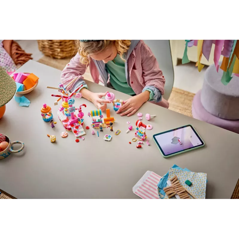 LEGO Friends 42700 Ruota panoramica di dolci e cupcake (602 pezzi)