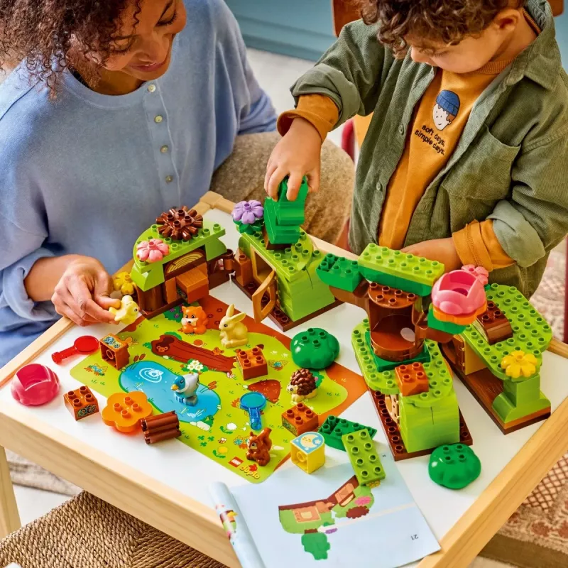 LEGO DUPLO 10480 Foresta degli esploratori con animali selvatici (131 pezzi)