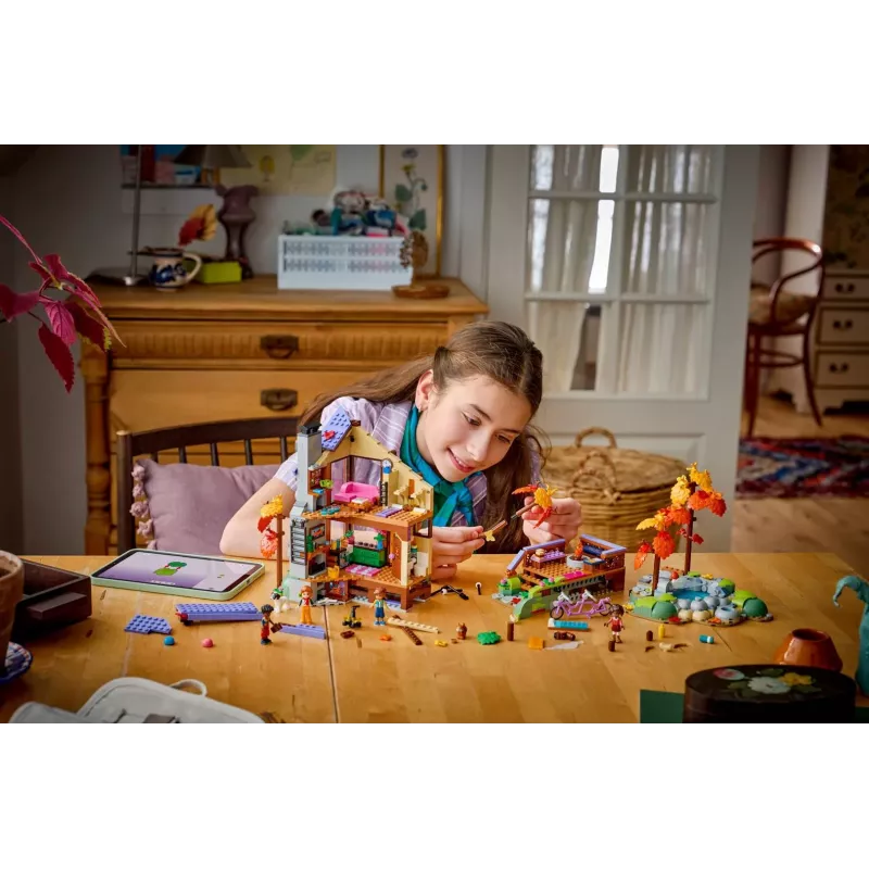 LEGO Friends 42705 Baita accogliente nel bosco autunnale (1229 pezzi)