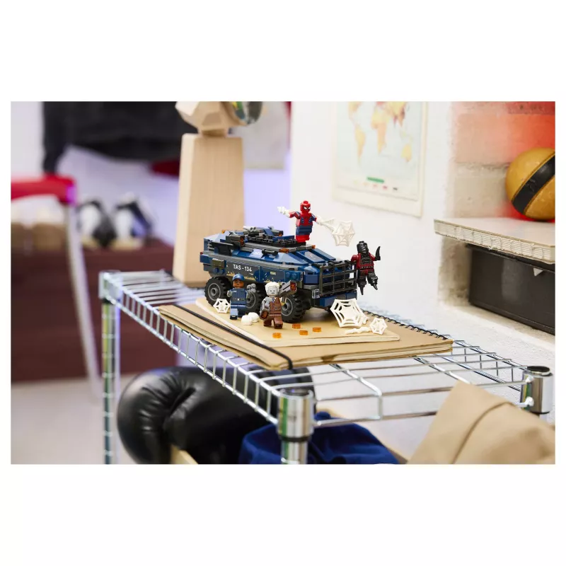 LEGO Marvel 76349 Spider-Man Prison Transport Chase (367 pezzi)