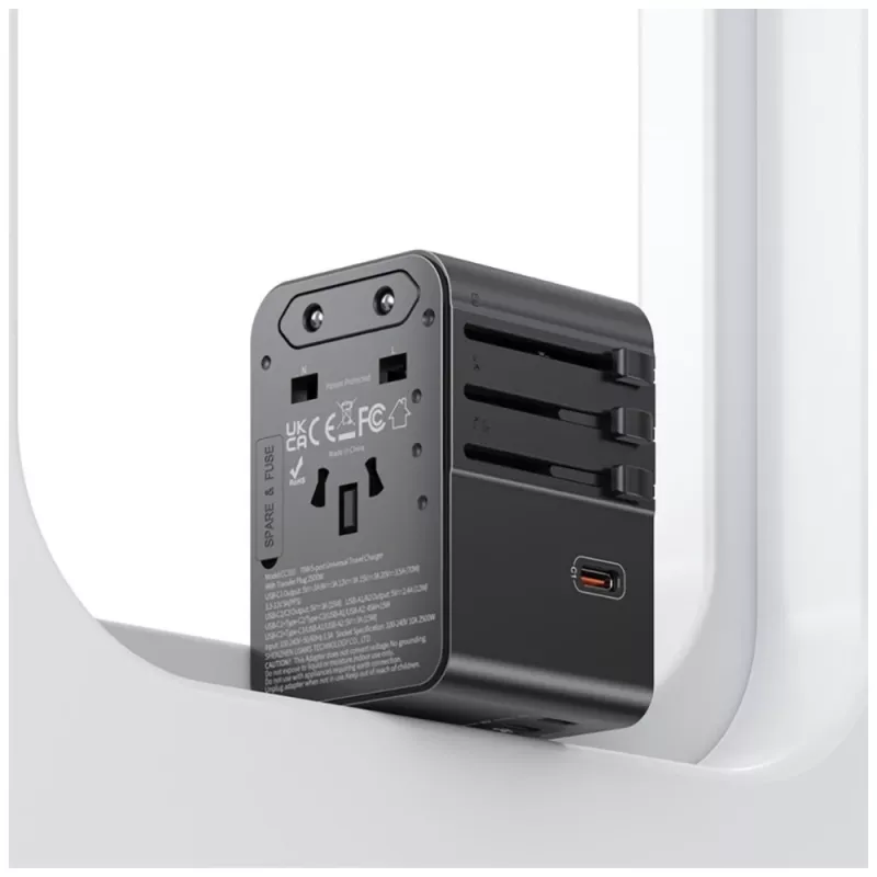 USAMS Adattatore da viaggio CC310 70W 3xUSB-C US/AU/EU/UK nero