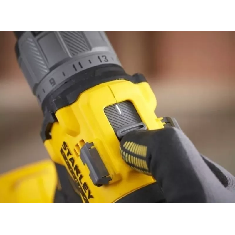 STANLEY FATMAX SFMCD726D2T avvitatore a percussione a batteria brushless 18V (2 batterie da 2,0Ah, caricabatterie, valigetta TSTAK)