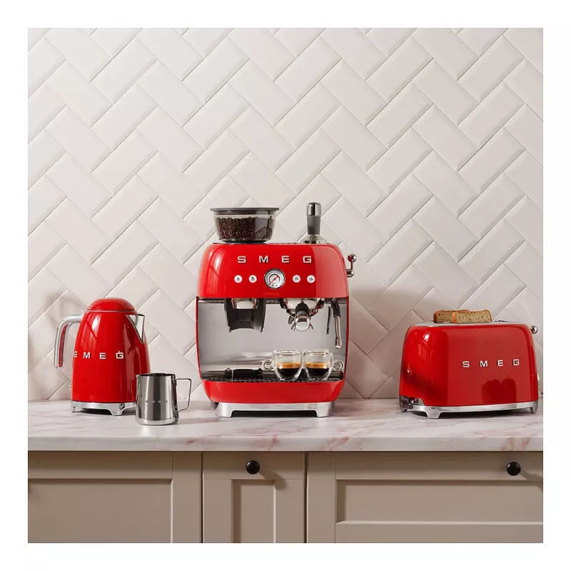 Smeg 50's Style macchina per caffè automatica EGF03RDEU rossa
