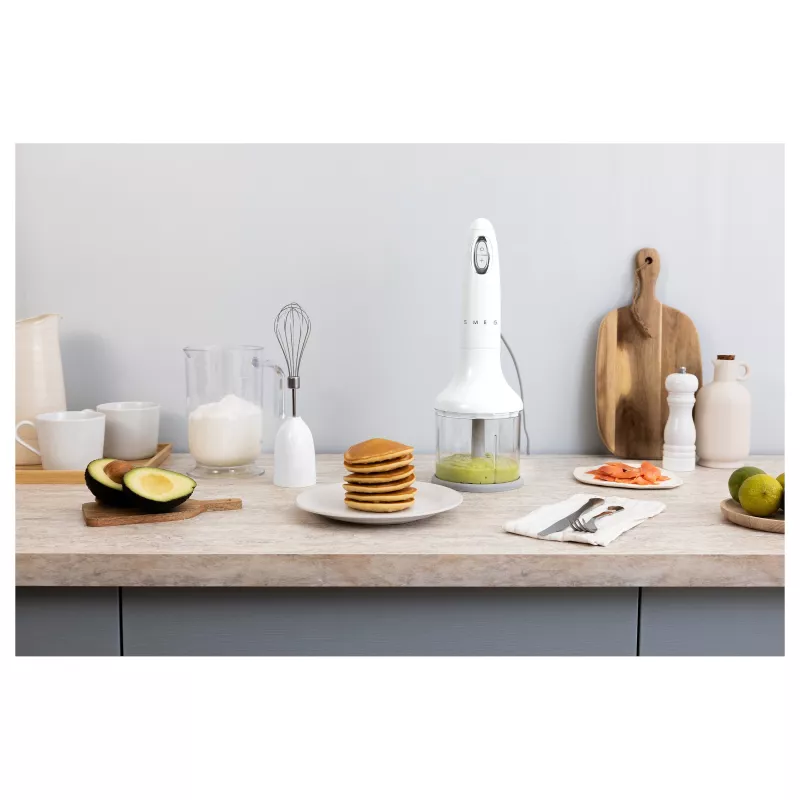 SMEG HBF03WHEU Frullatore a immersione, 700 W, braccio frullatore in acciaio inox, Bianco