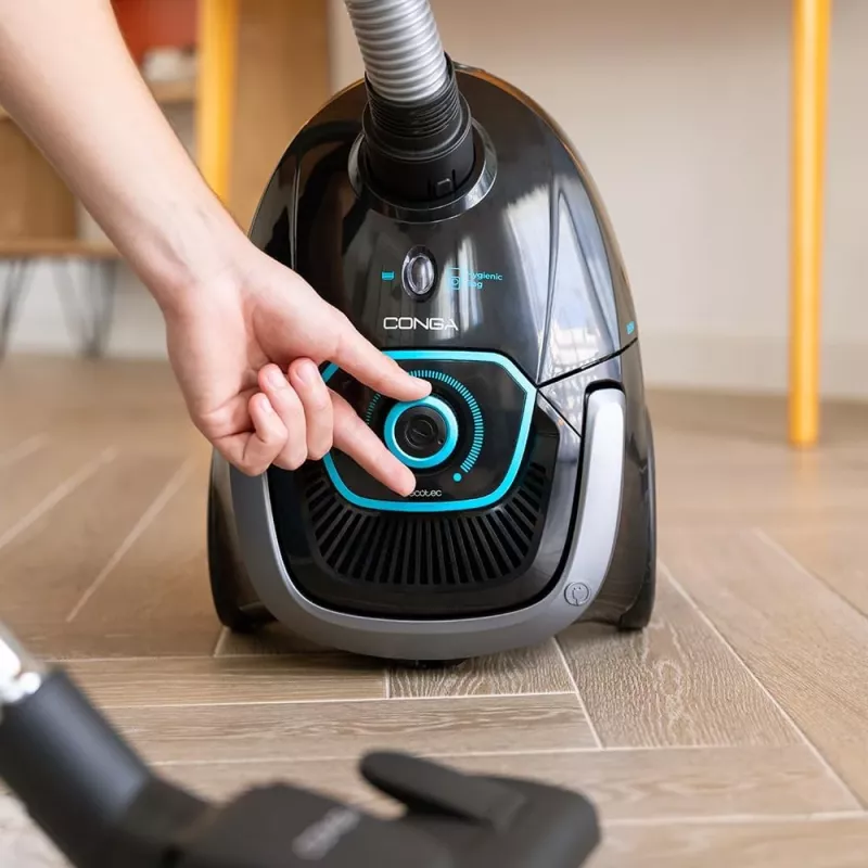 Cecotec Conga Powerbag 2500 Plus aspirapolvere a traino con sacco, 850 W, capacità polvere 2,5 L, nero