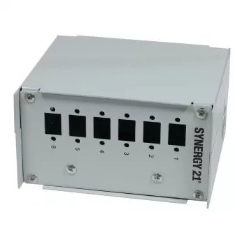 Synergy21 Patch panel in fibra ottica per guida DIN, 6x adattatori LC-Duplex/SC-Simplex, senza accoppiatori, grigio chiaro (RAL 7035)