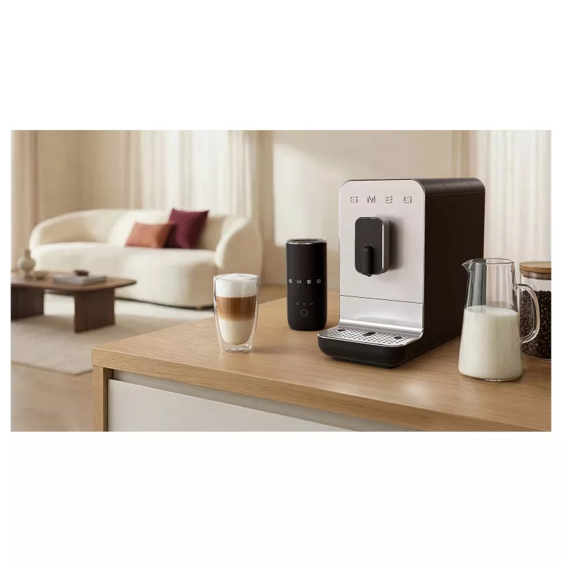 SMEG BCC11BLMEU macchina da caffè automatica con funzione vapore, nero opaco
