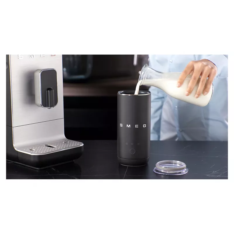 SMEG BCC11BLMEU macchina da caffè automatica con funzione vapore, nero opaco