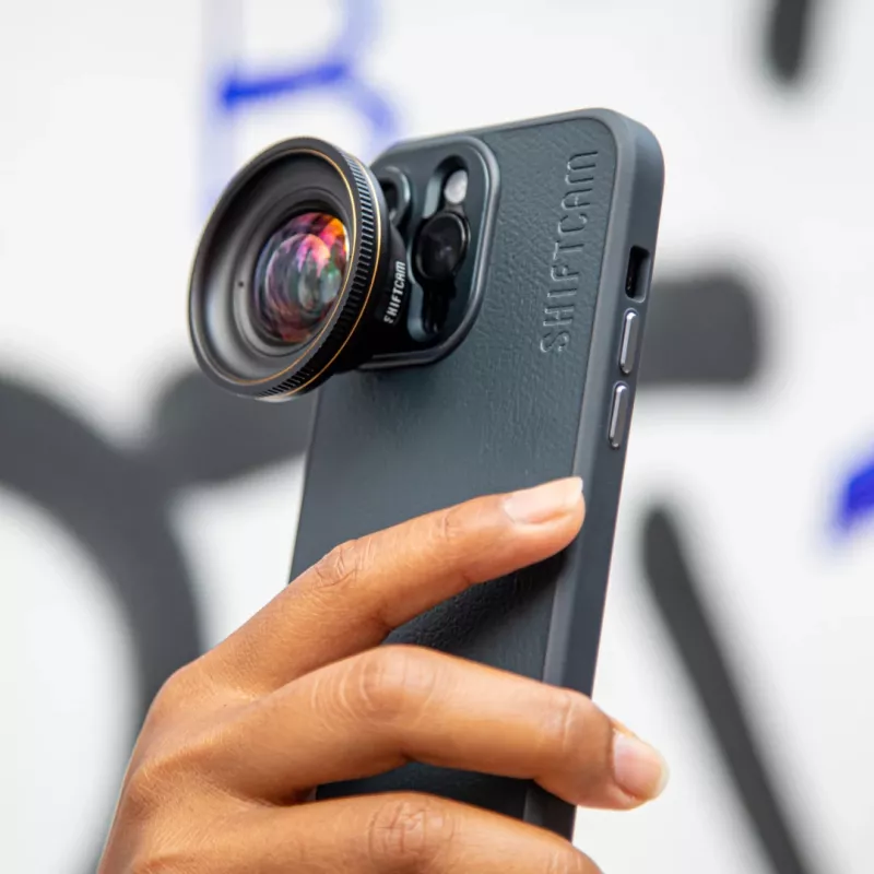 ShiftCam LensUltra Back Cover con Lens Mount per iPhone 14 Pro Max, MagSafe, nero