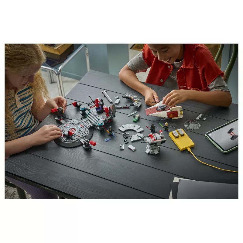 LEGO Star Wars SMART Play: A-Wing e il duello nella sala del trono (75427)