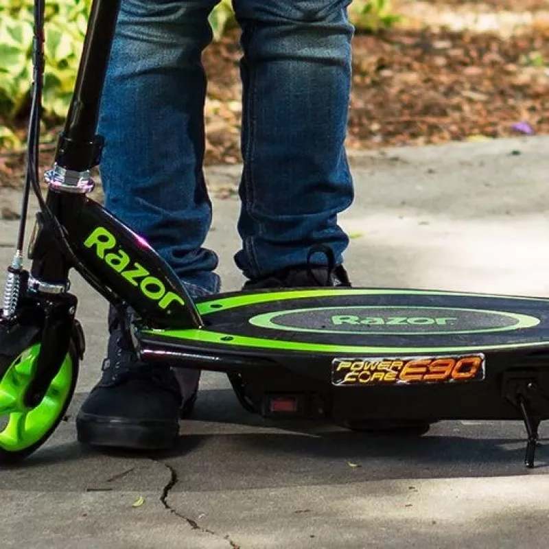 Razor Power Core E90 monopattino elettrico - 16 km/h - nero/verde