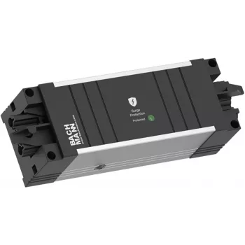 Bachmann STEP ALU Ciabatta con protezione da sovratensione, 3x Schuko, GST18
