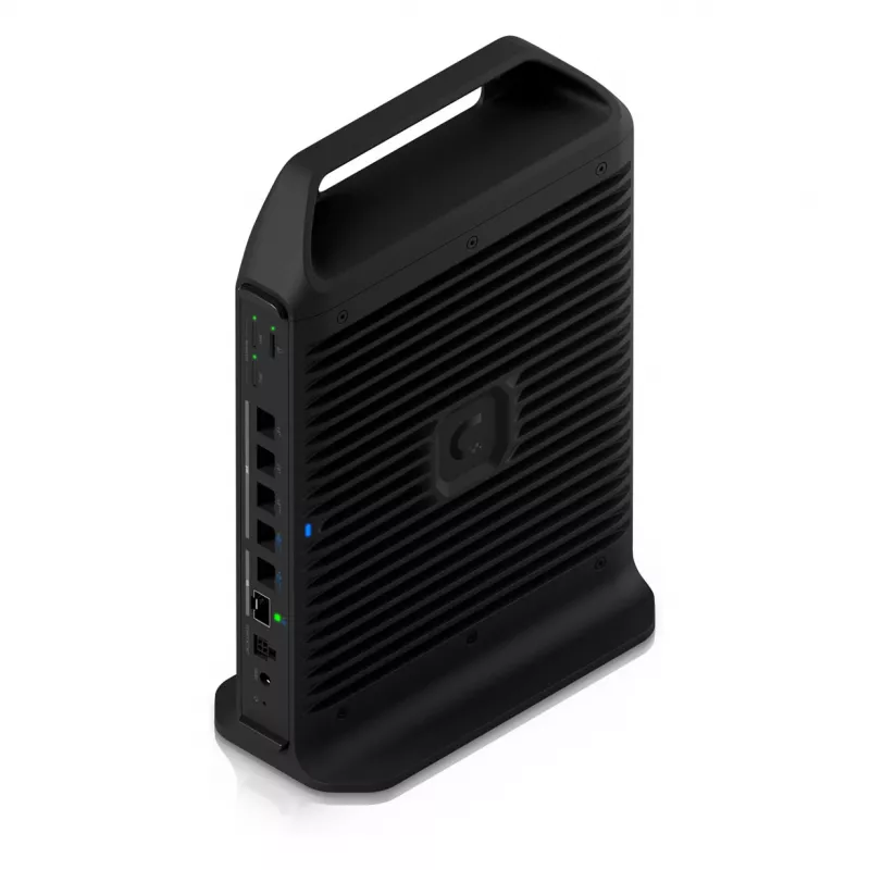 Ubiquiti UCG-Industrial gateway e controller 1/2.5/10 Gbps