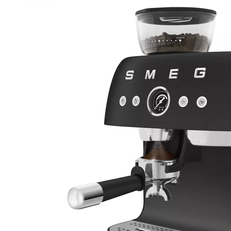Smeg EGF03BLMEU macchina per espresso con macinacaffè, 1650 W, nero