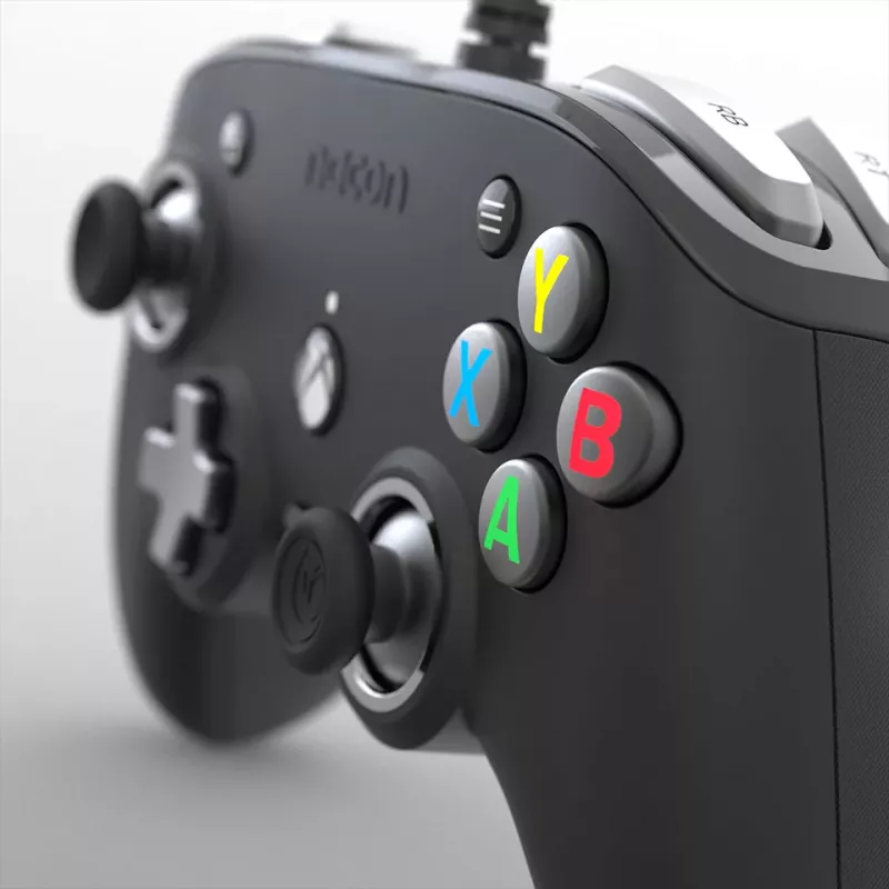 Nacon Compact Pro controller con filo per Xbox Series X|S, Xbox One e PC - bianco