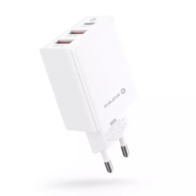 Evelatus ETC06 Caricabatterie da viaggio EU a parete 3 porte 32W USB-C / USB-A2 bianco