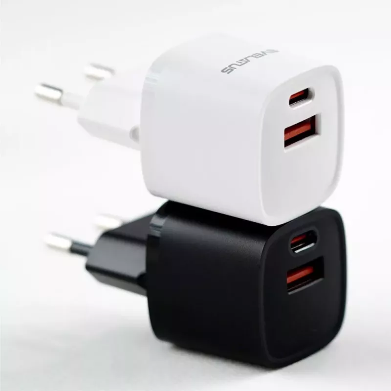 Evelatus Caricabatterie EU 30W Max USB-A e USB-C nero