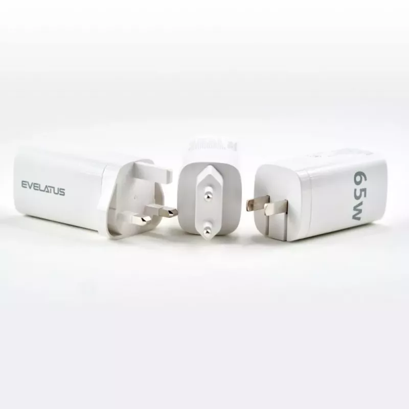 Evelatus Caricabatterie rapido 65W Max UK USB-C1/USB-C1/USB-A bianco