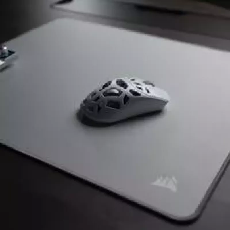 CORSAIR MM Tappetino Gaming per Mouse, superficie in tessuto, bordi antisfilacciamento - grigio, L