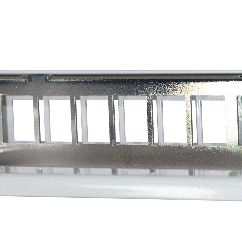 LogiLink patch panel Keystone 19 pollici, 24 porte, schermato, grigio chiaro (RAL7035), 1U, per un massimo di 24 moduli Keystone, 1 pz. (NK4073)