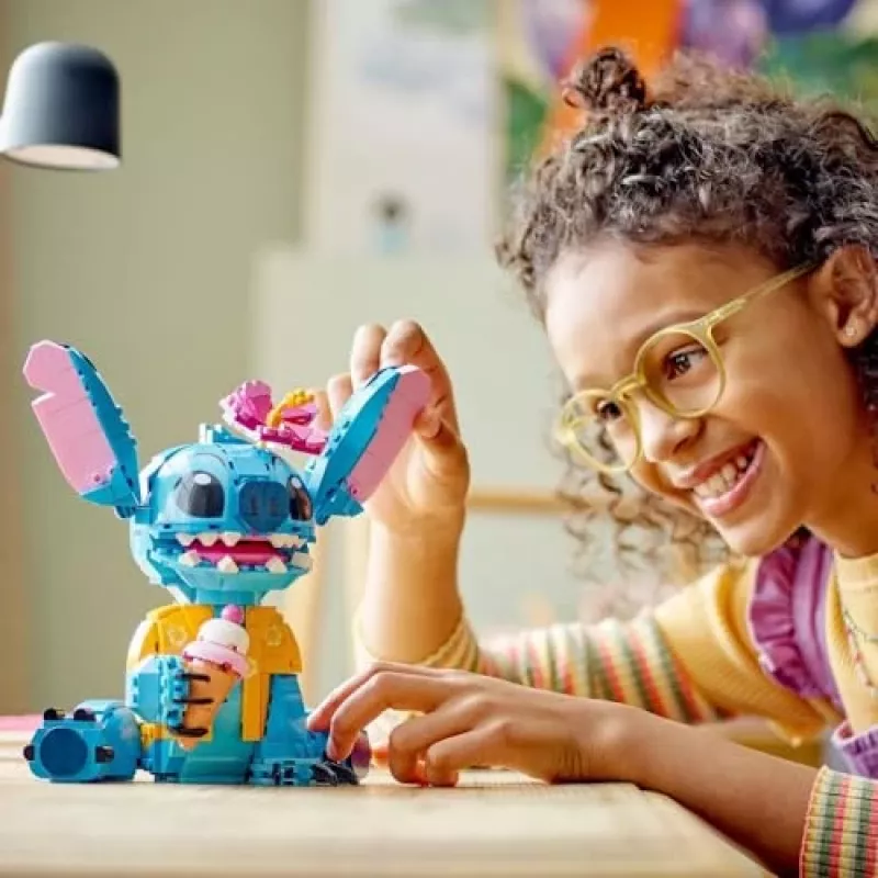 LEGO | Disney Stitch set giocattolo per bambini da costruire con gelato 43249